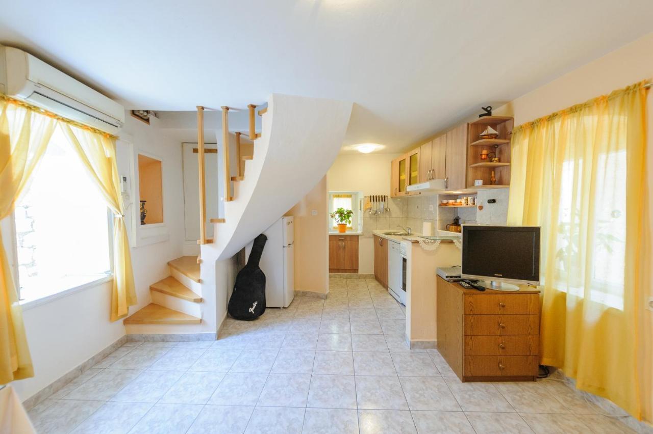 Apartments Kovacic_Grubisic Split Room photo