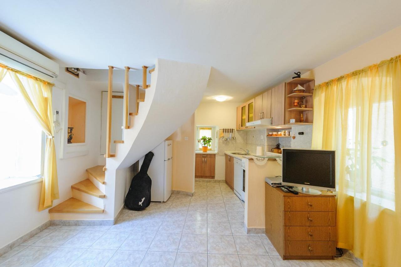 Apartments Kovacic_Grubisic Split Room photo