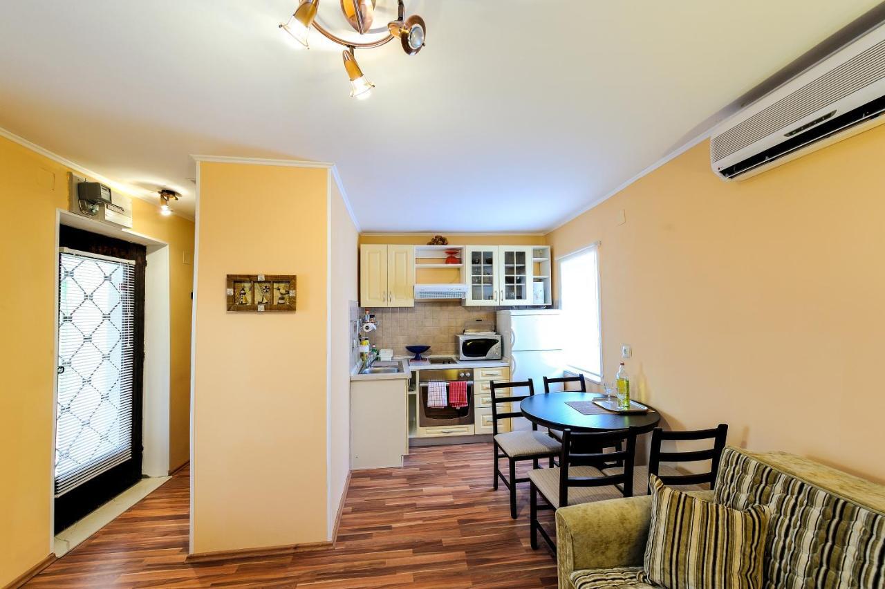 Apartments Kovacic_Grubisic Split Room photo